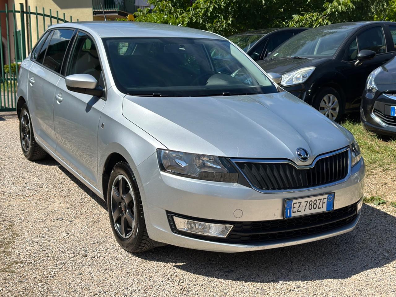 Skoda RAPID 1.6 TDI CR 105 CV STYLE KMCERT UNICOPR