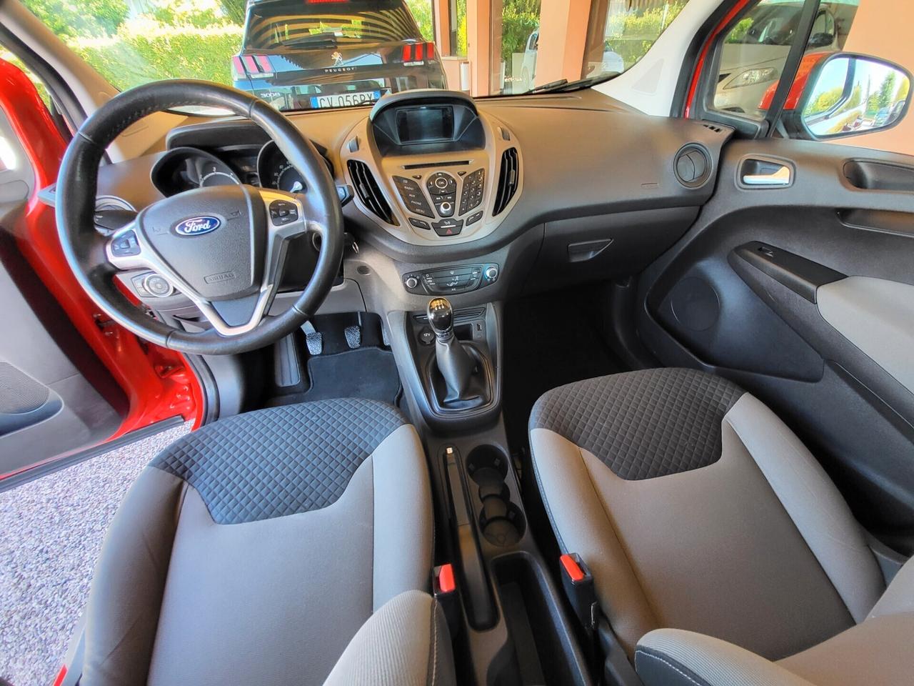 Ford Tourneo Courier 1.5 TDCI 75 CV Sport