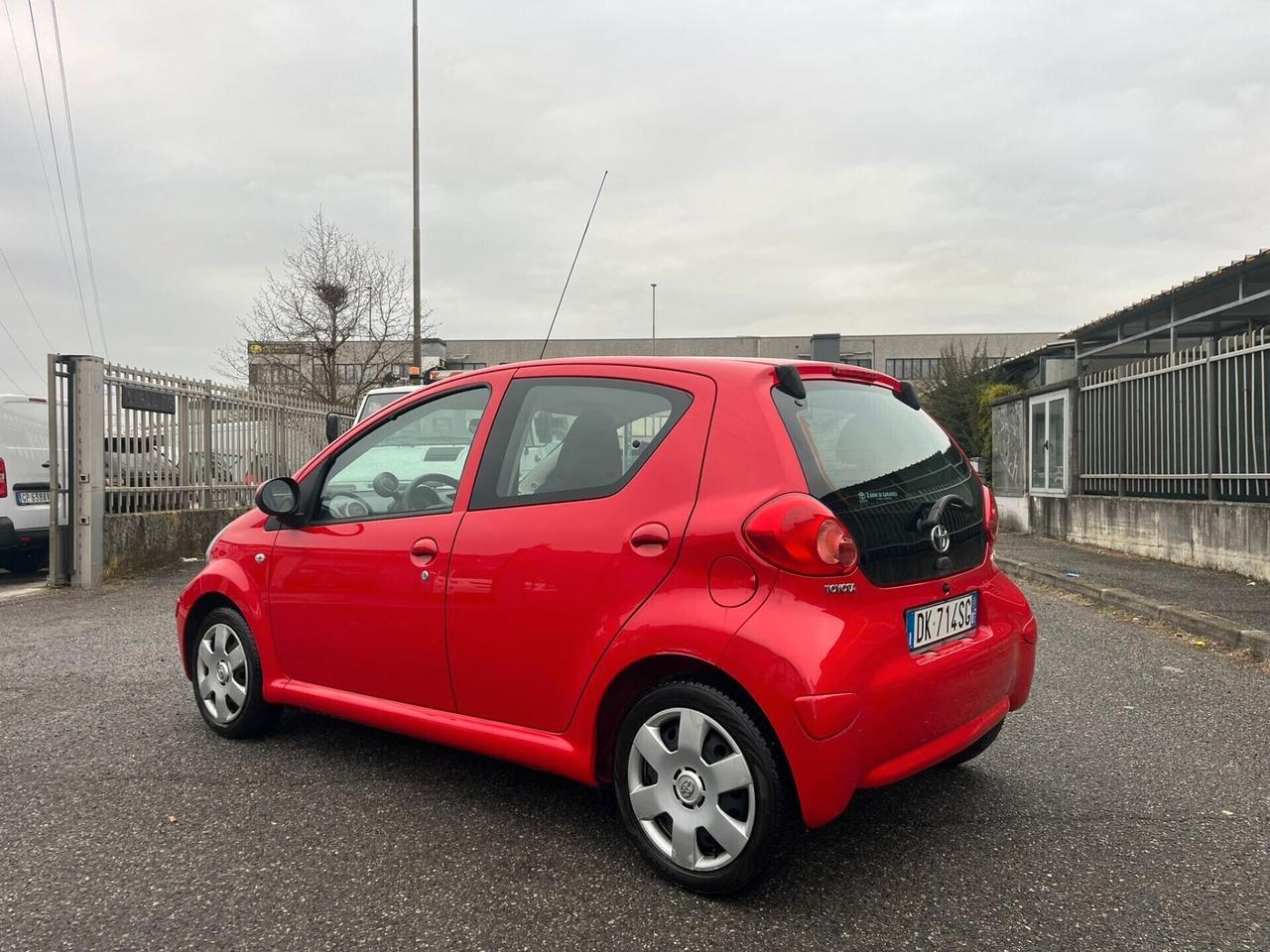 Toyota Aygo 1.0 BENZ SOLO 40.000 KM