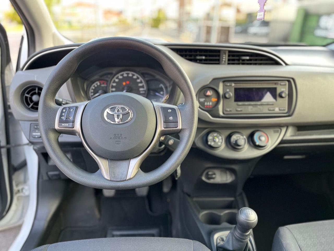 Toyota Yaris 1.0 5 porte Active