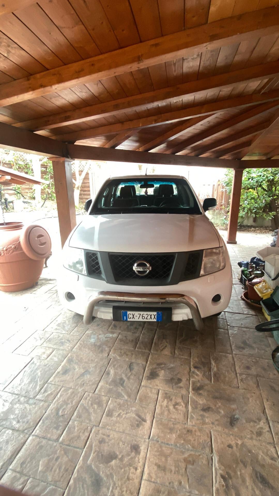 Nissan Navara 2.5 dCi 190CV 4 porte Double Cab XE