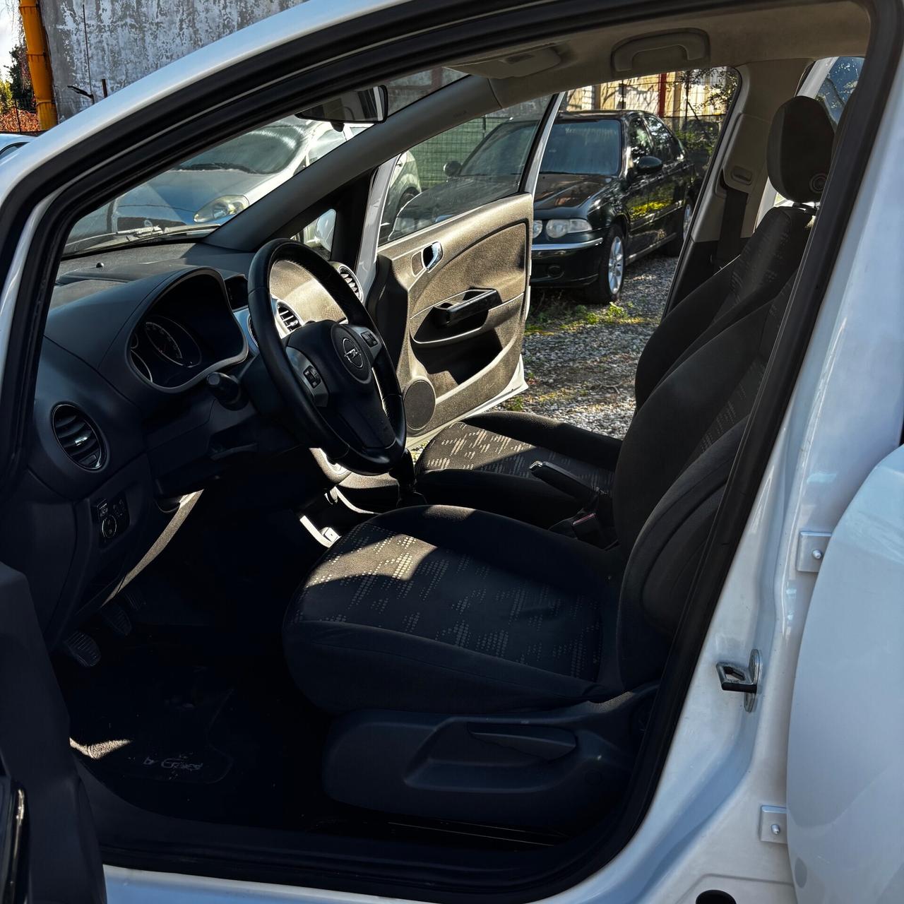 Opel Corsa 1.2 85CV 5 porte GPL-TECH Club