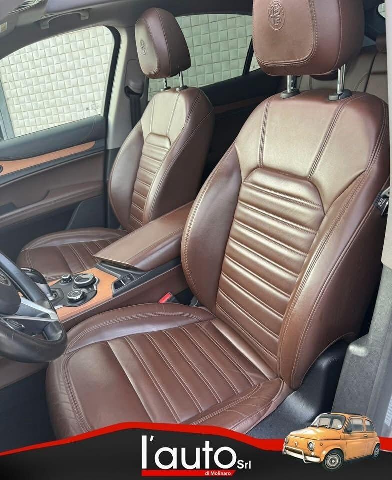 Alfa Romeo Stelvio 2.2 Turbodiesel 210 CV AT8 Super Q4 TETTO
