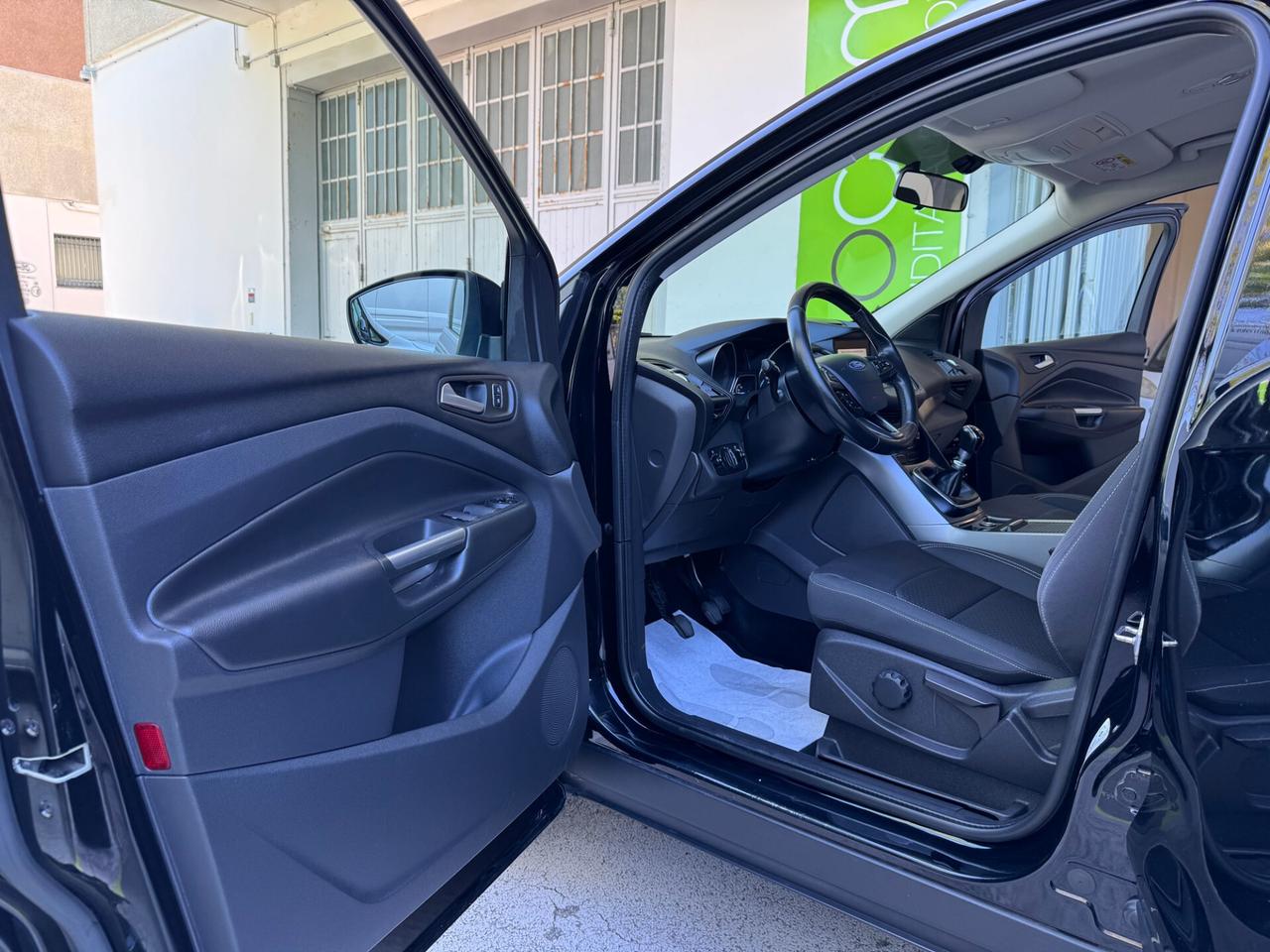 Ford Kuga 1.5 tdci Titanium 1Prop GARANZIA 24 MESI