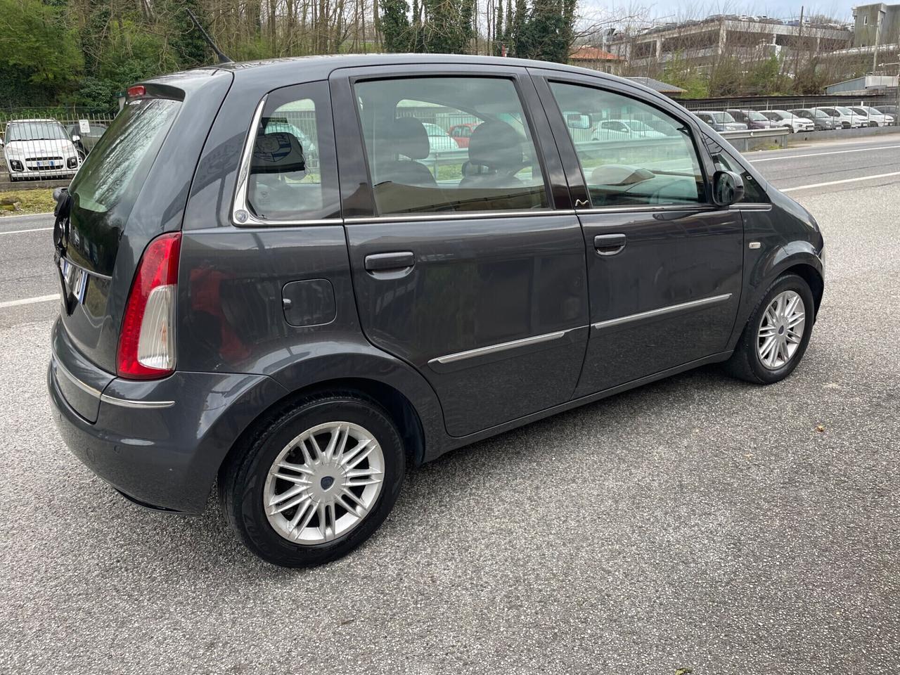 Lancia MUSA 1.3 Mjt 95 CV Platinum
