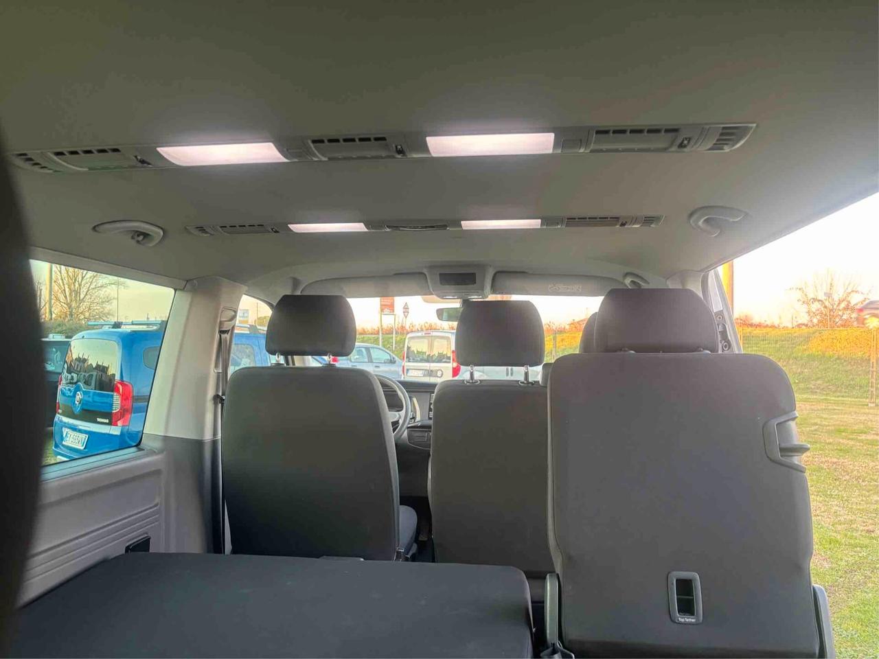 Volkswagen Caravelle T6.1 2.0 TDI 110CV PC Trendline