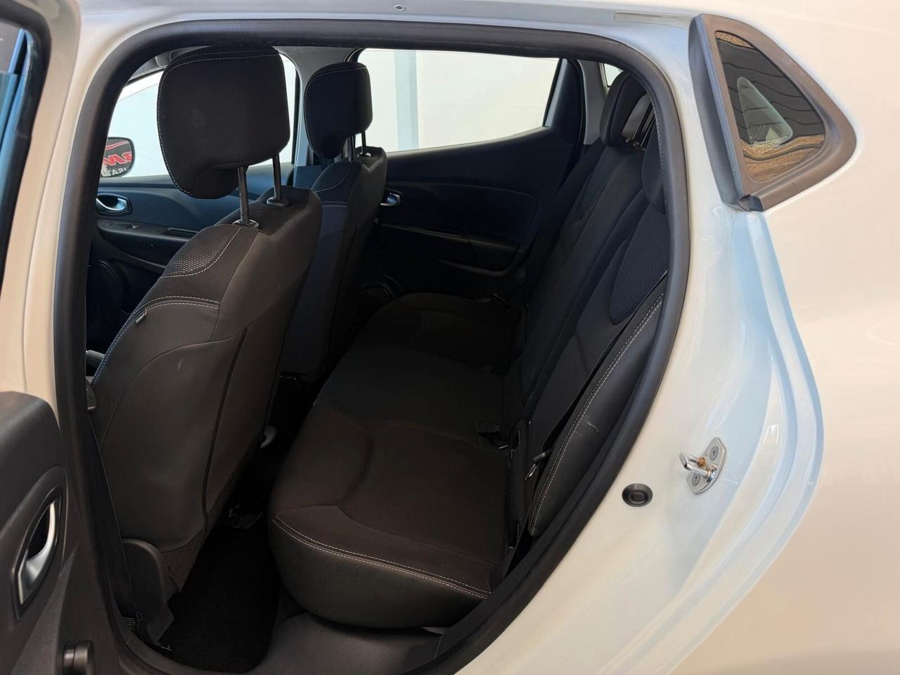 RENAULT CLIO 1.5 DIESEL 75CV AUTOCARRO