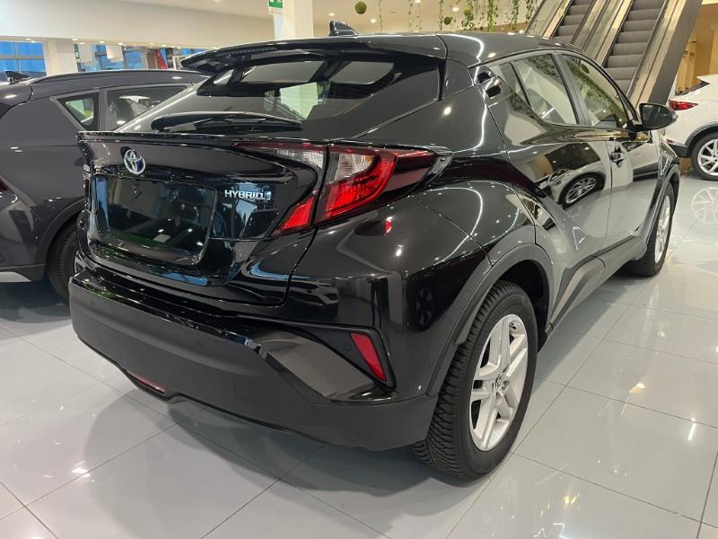 TOYOTA C-HR 1.8 Hybrid E-CVT Business