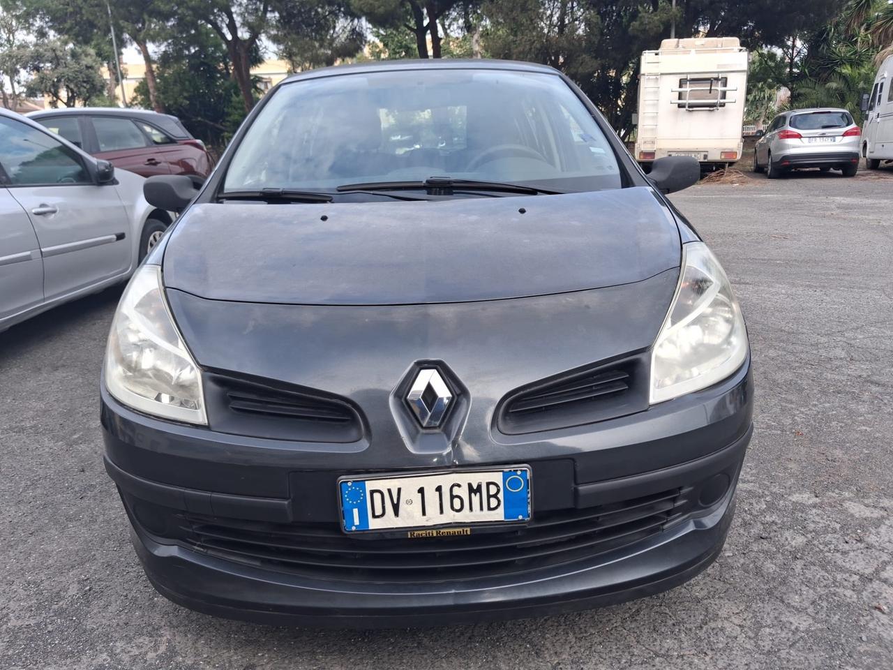 Renault Clio 1.2 16V 5 porte Confort