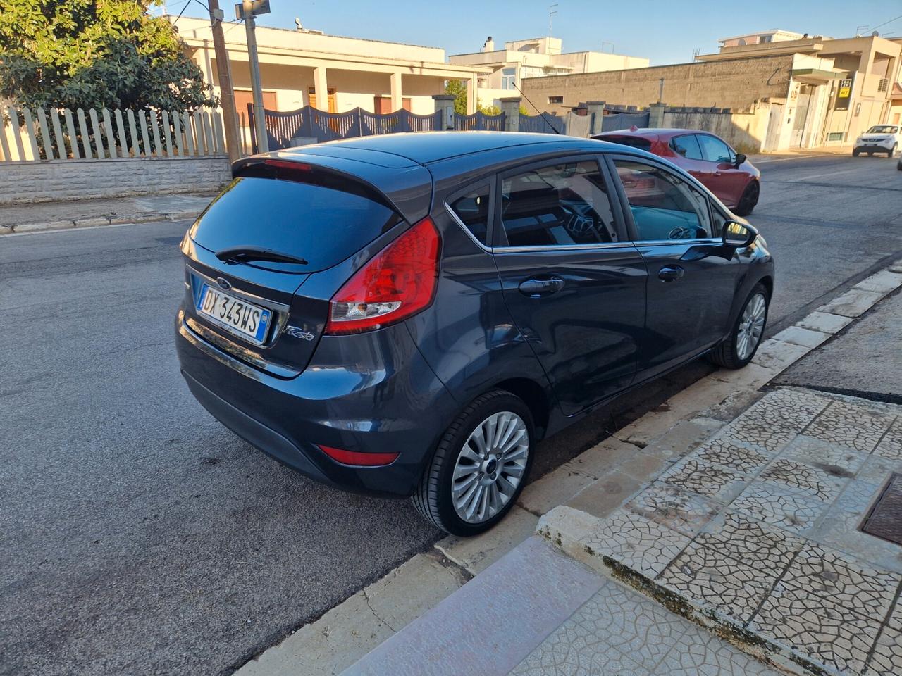 Ford Fiesta 1.4 TDCi 5p. Titanium