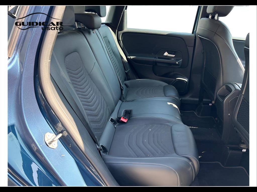 Mercedes-Benz Classe B - W247 2018 - B 180 d Sport auto