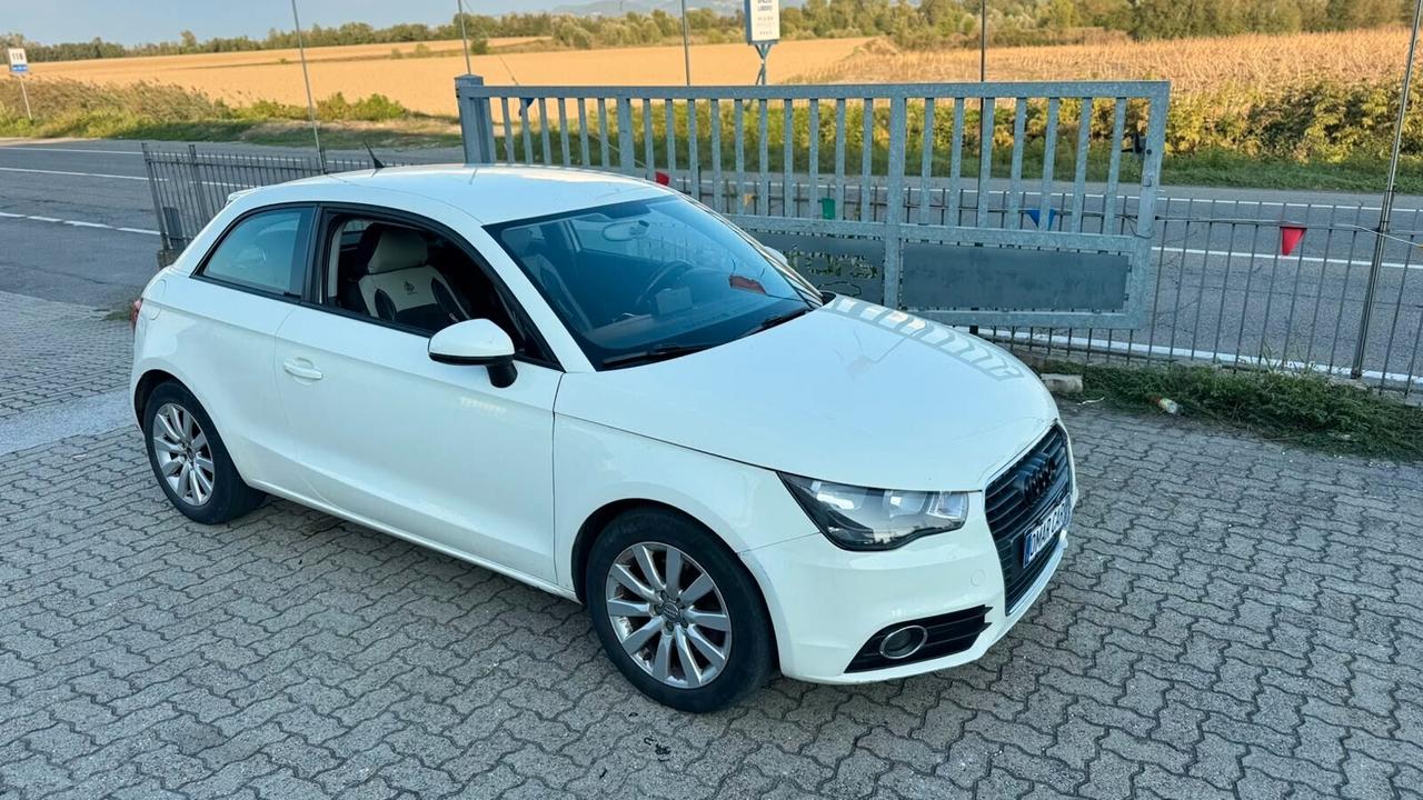 Audi A1 1.6 TDI 105 CV Ambition