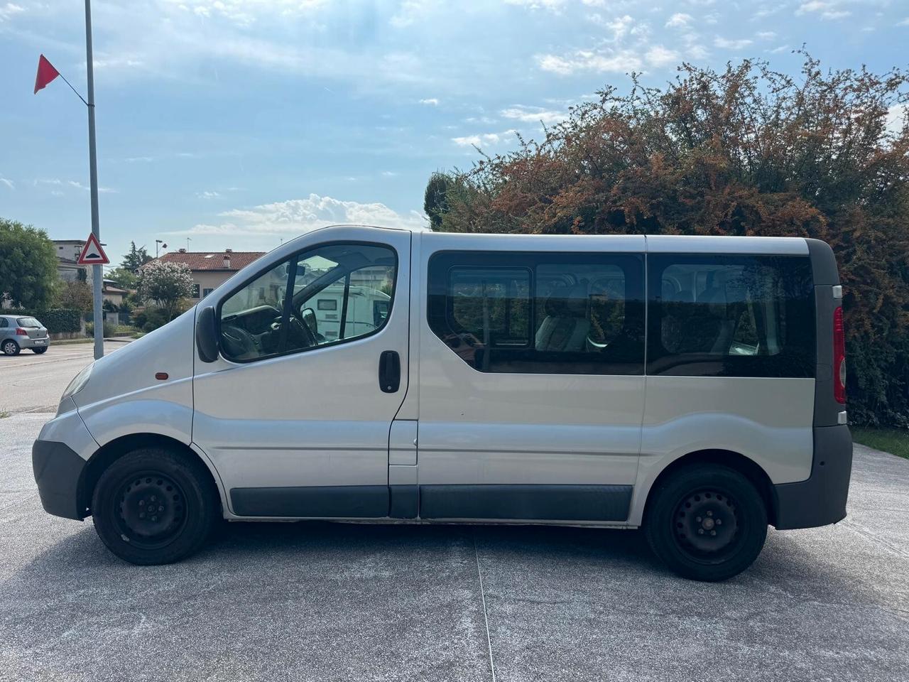 Opel Vivaro 27 2.0 CDTI 120CV PC-TN Combi 9 posti