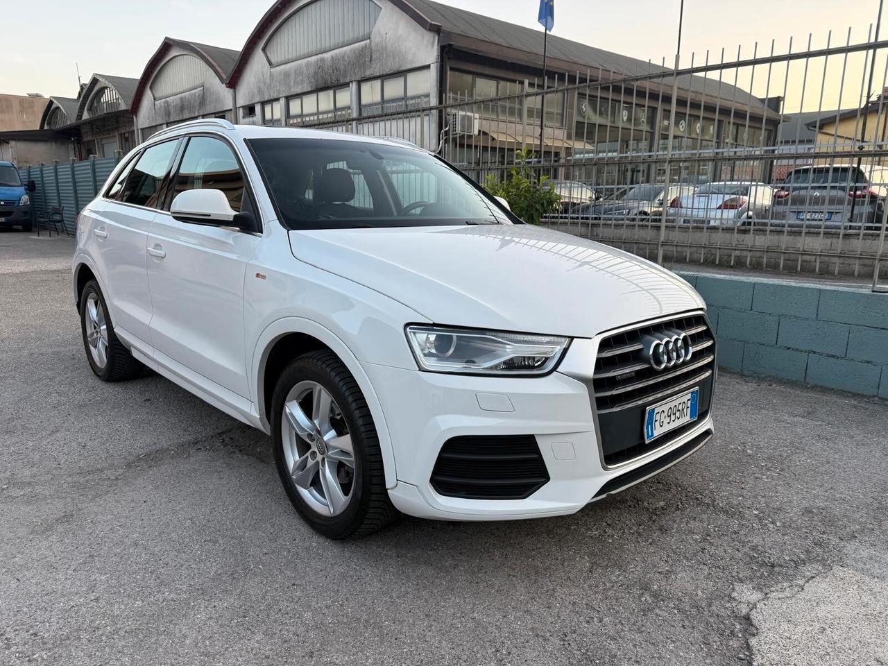 AUDI Q3 2.0 TDI 184 CV S tronic quattro edition Sport