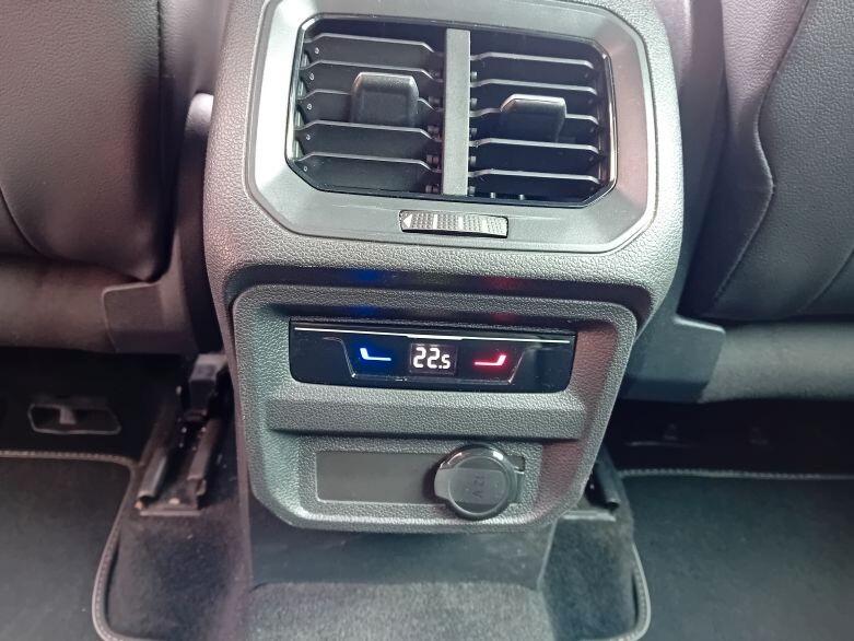 VOLKSWAGEN TIGUAN 2.0 TDI 150 CV SCR DSG R-LINE