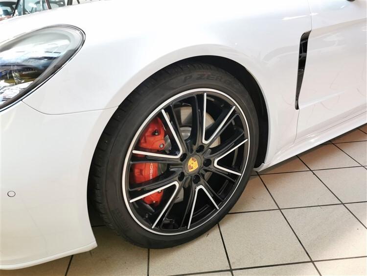 Porsche Panamera 4.0 Turbo