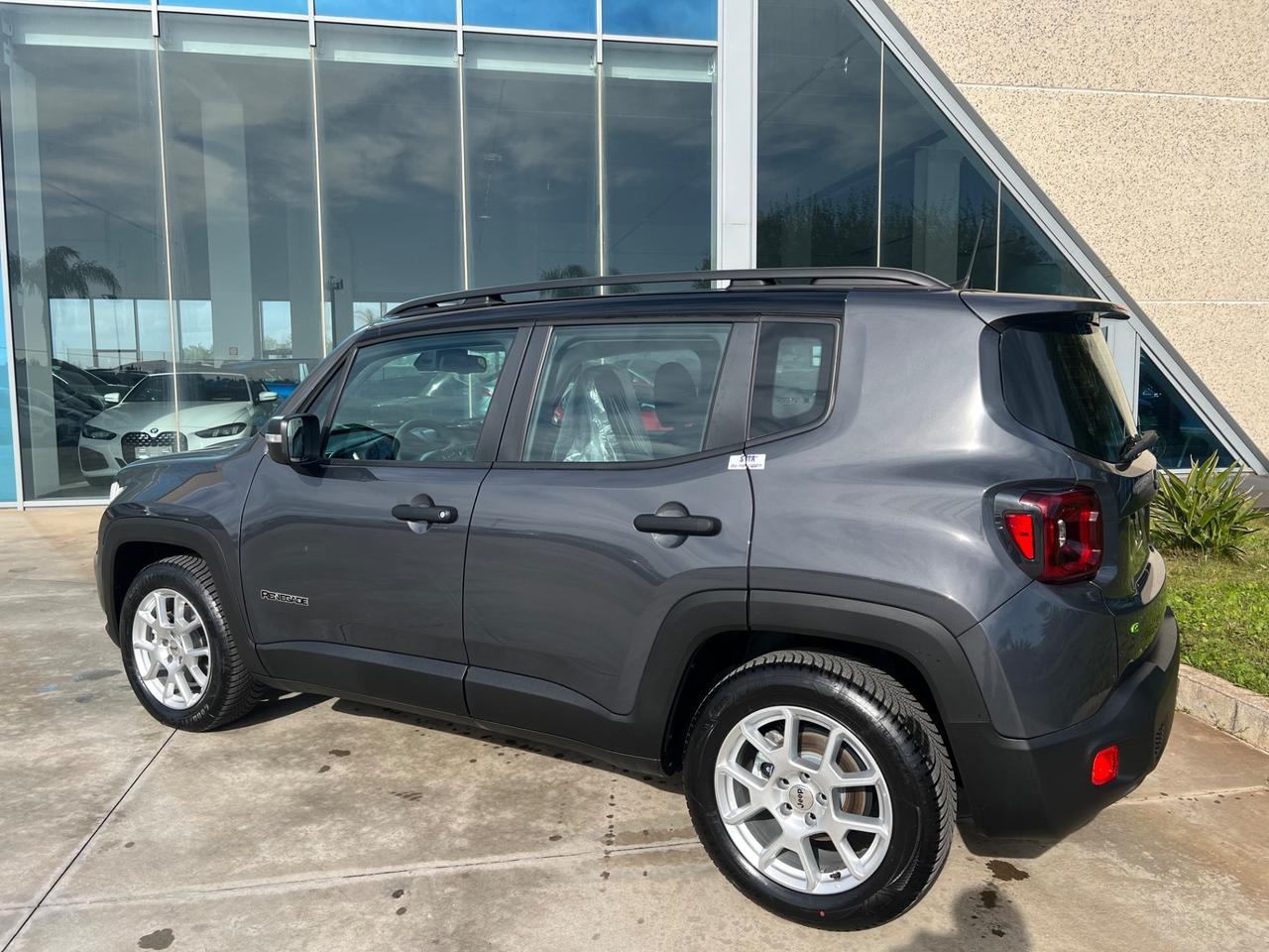 Jeep Renegade 1.5 Turbo T4 MHEV Altitude possibilità noleggio no scoring