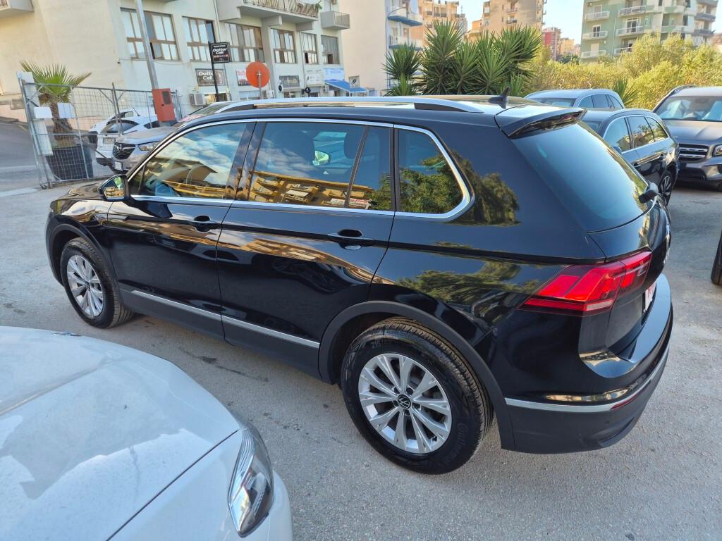 Volkswagen Tiguan 2.0 TDI 150CV DSG LIFE