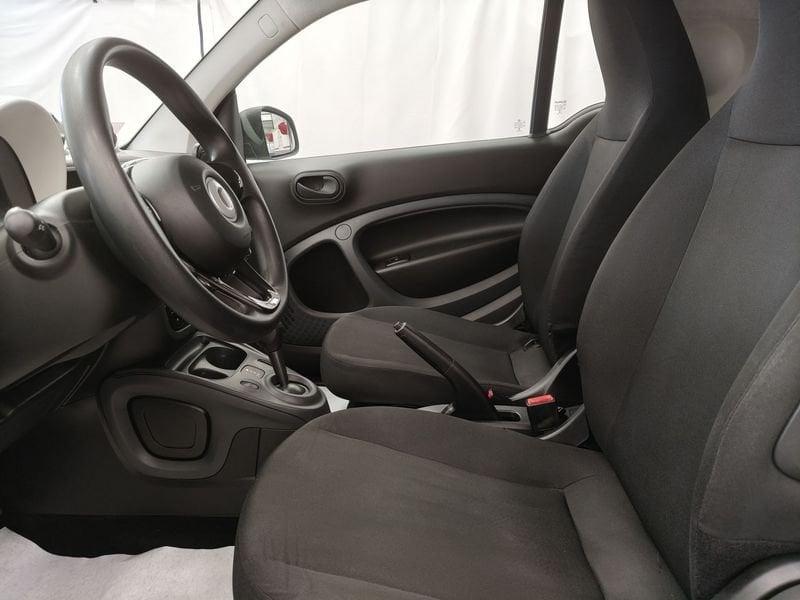 smart fortwo 70 1.0 Automatic Youngster