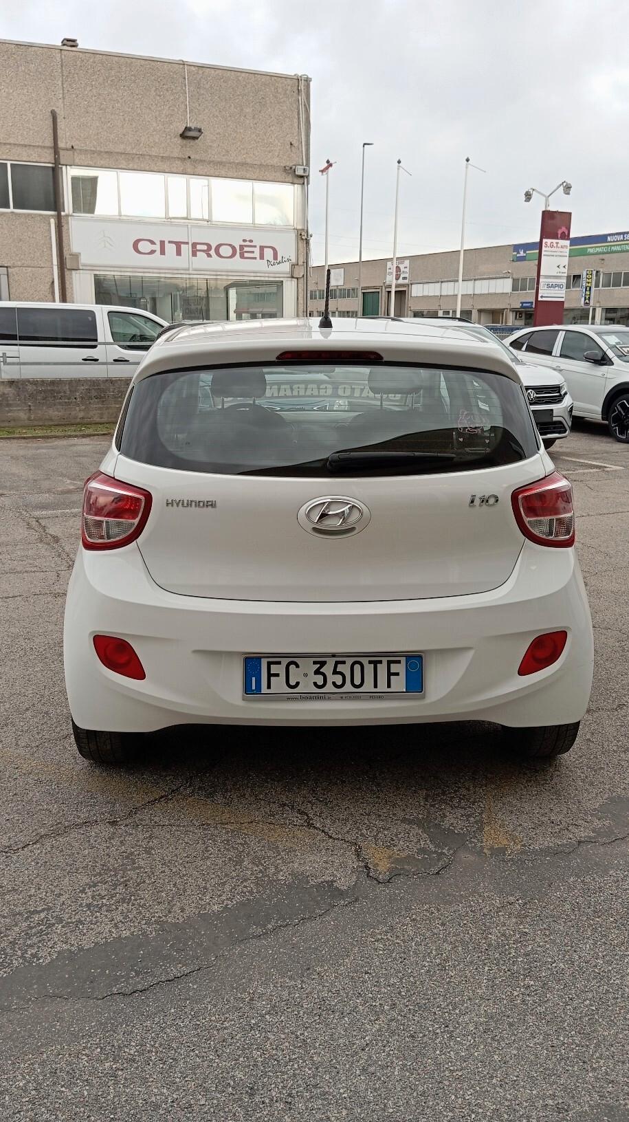 HYUNDAI i10 1.0 B/GPL - OK NEOPATENTATI