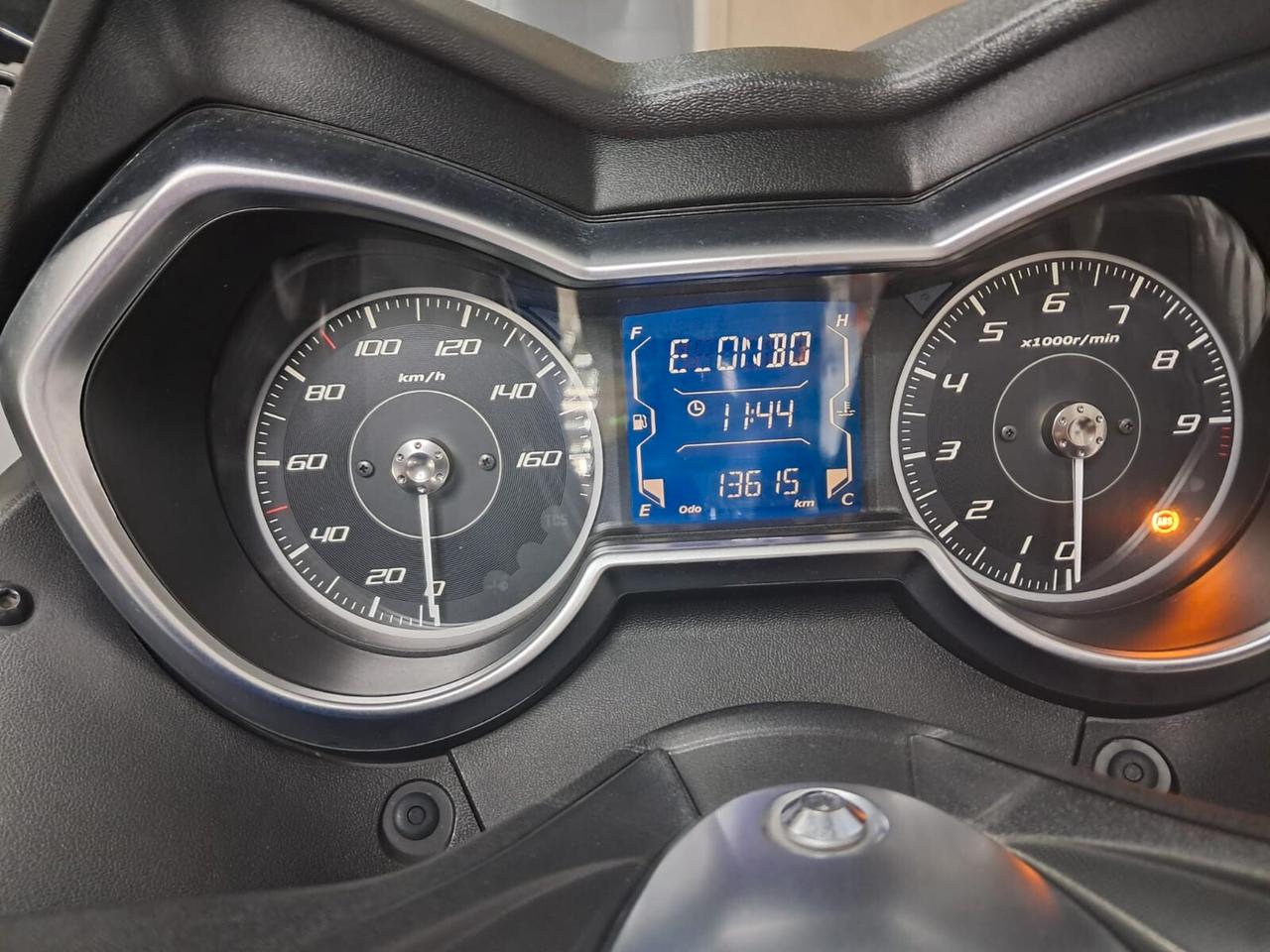 Yamaha X-Max 300 Tech Max