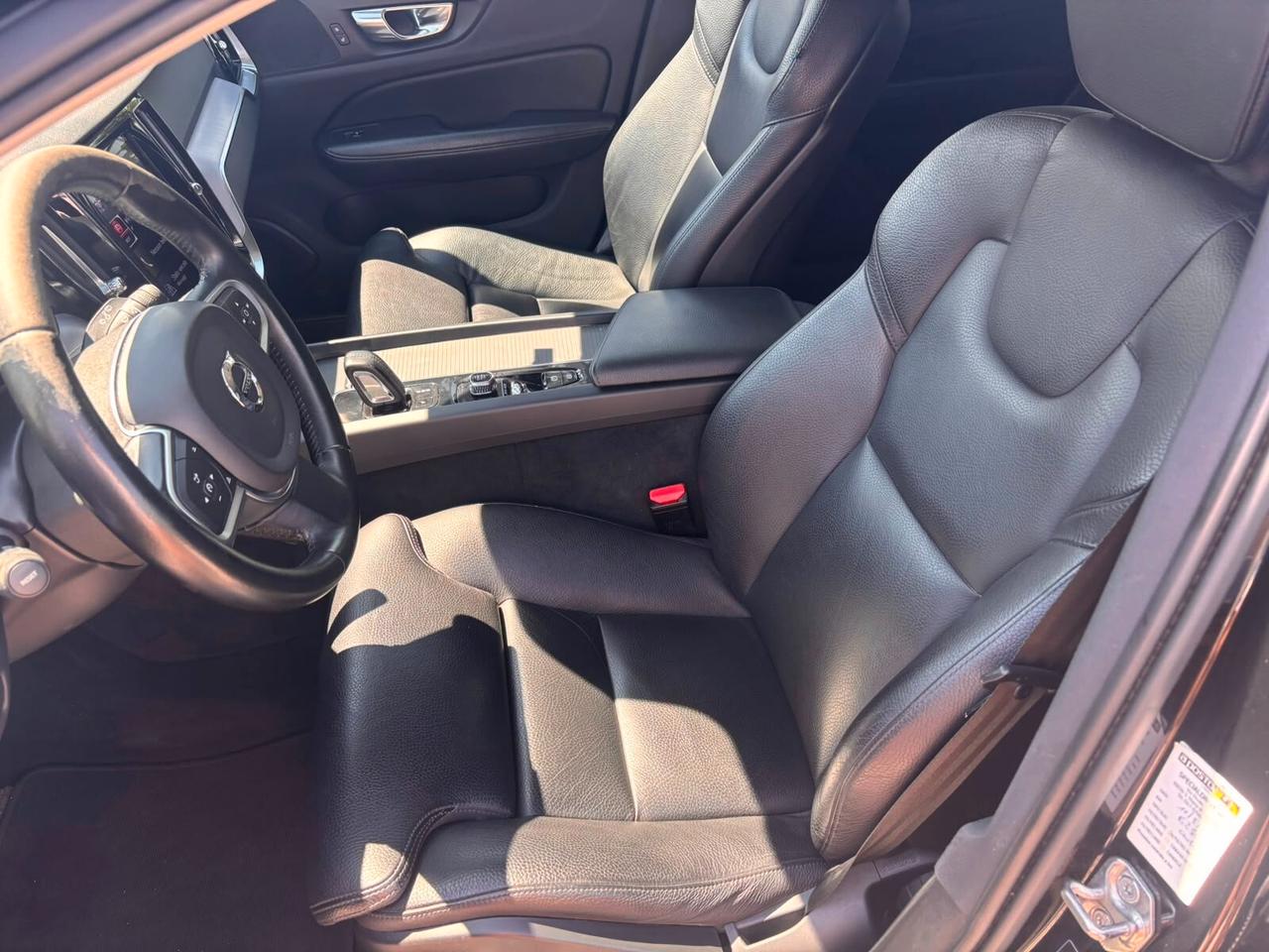 Volvo V60 B4 (d) Geartronic R-Design