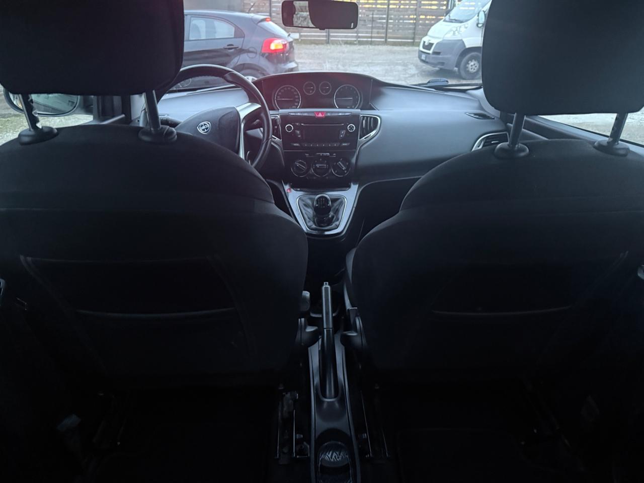 Lancia Ypsilon 1.2 69 CV 5 porte S&S Platinum