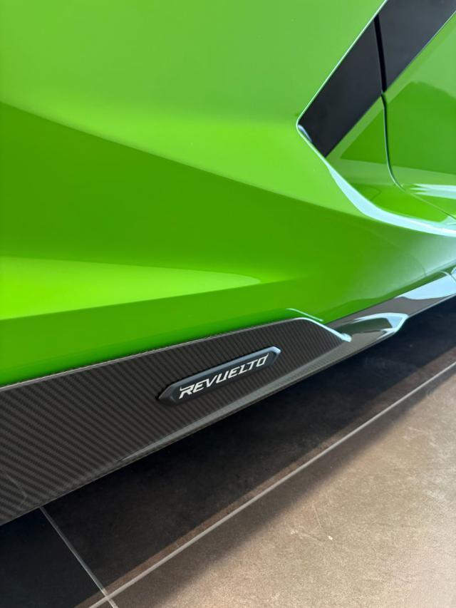 LAMBORGHINI Revuelto 6.5 V12 UFFICIALE ITALIA-SOLI 250KM