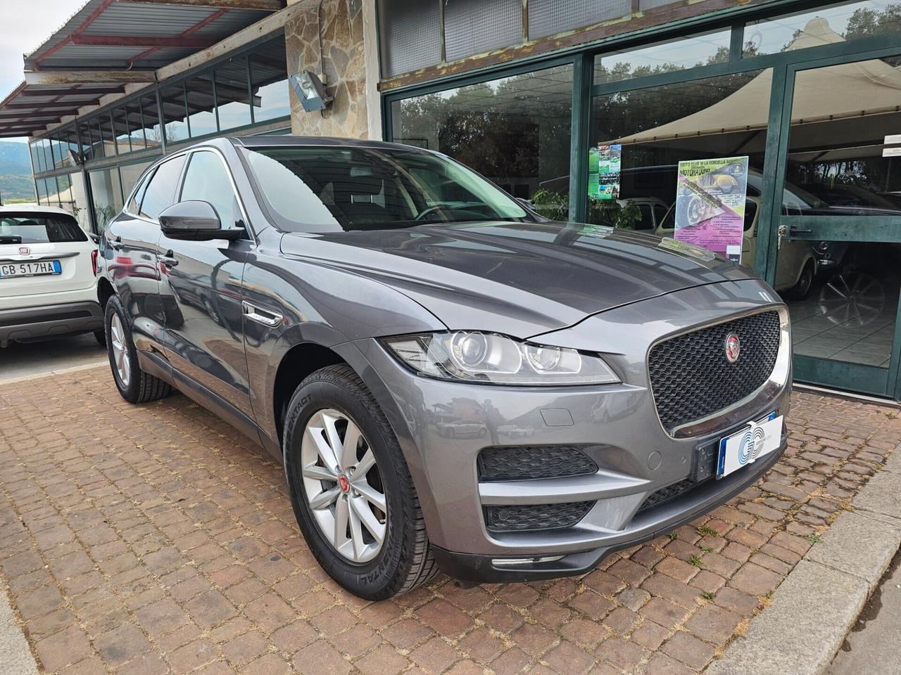 Jaguar F-Pace 2.0 D 180 CV AWD Prestige