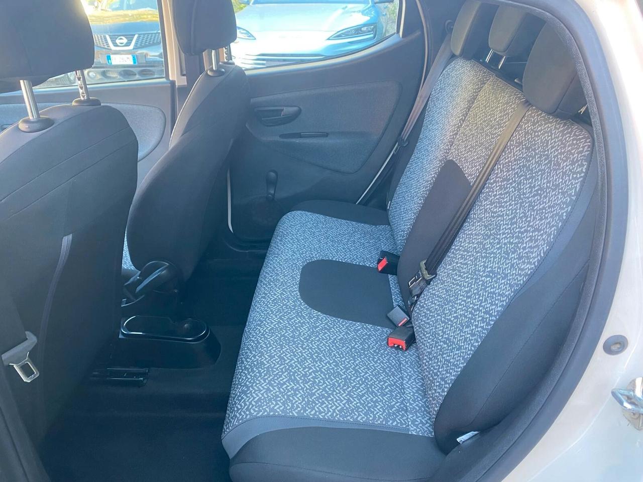 Lancia Ypsilon 1.2 69 CV 5 porte S&S Gold
