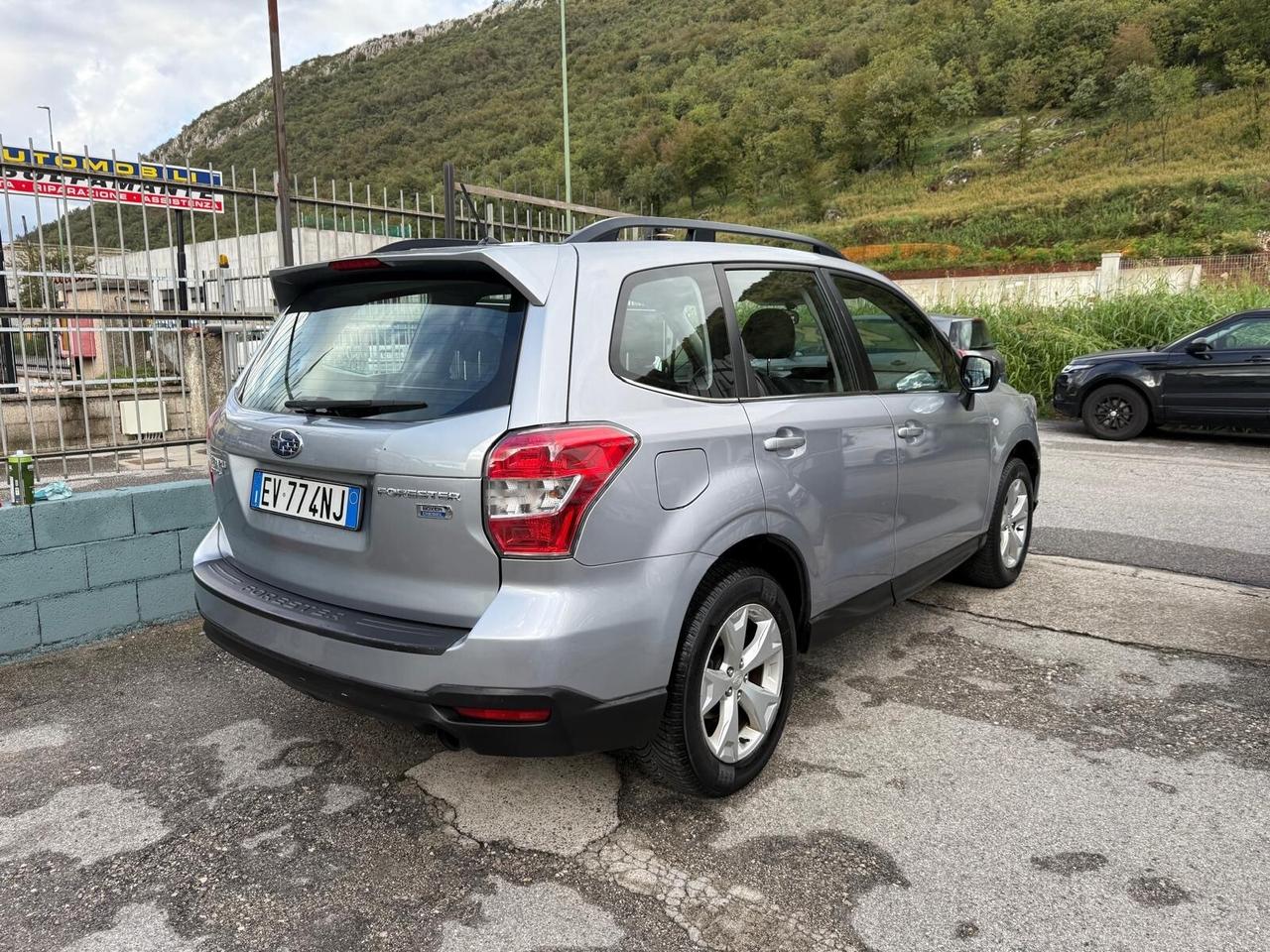 Subaru Forester 2.0D Dynamic 4 x 4