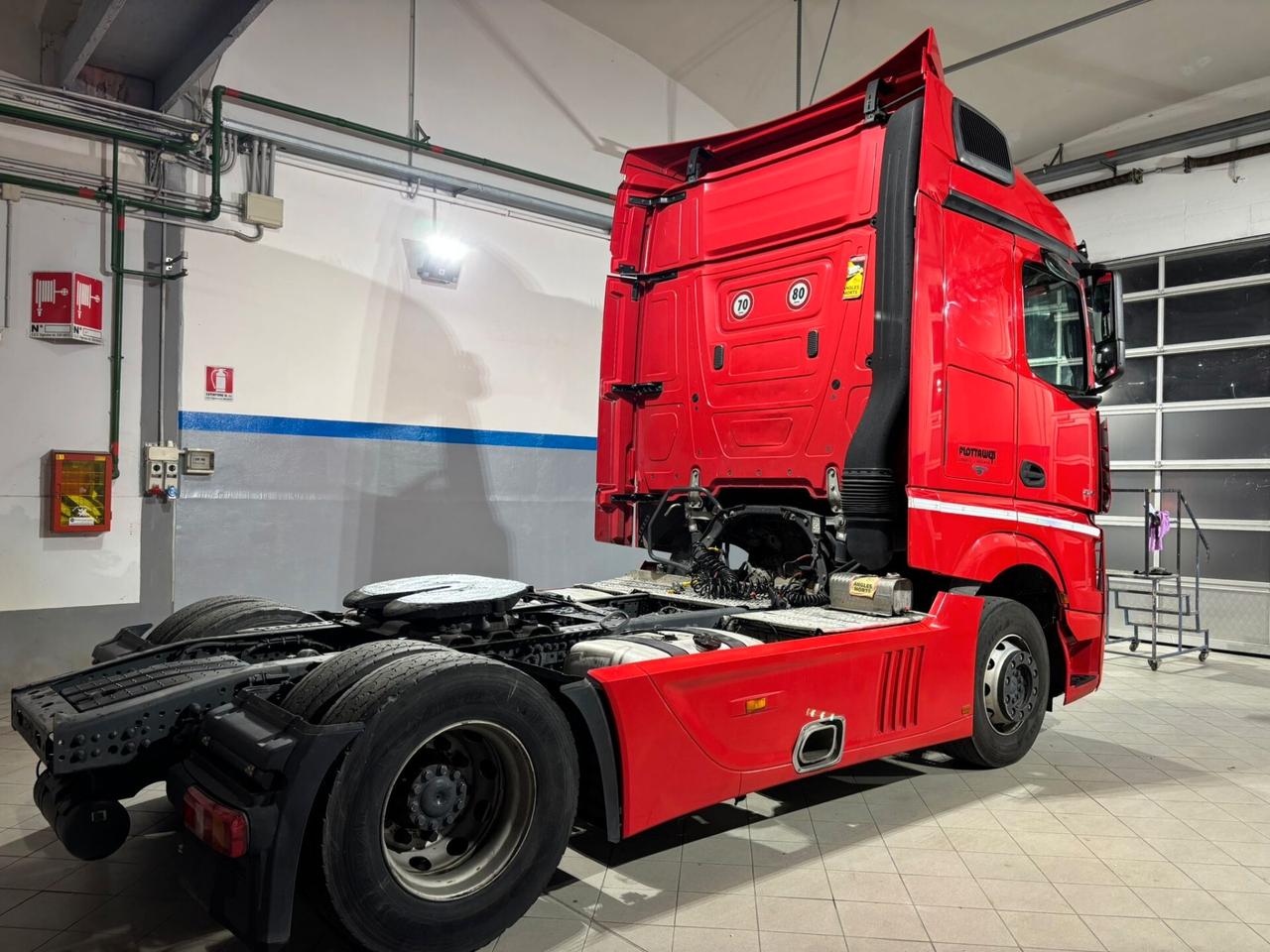 Mercedes Benz 1845 export