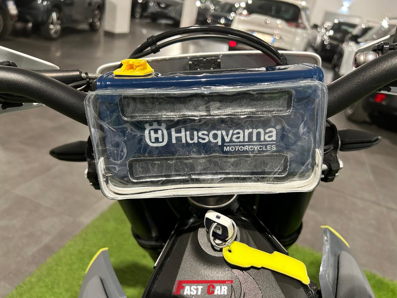 Husqvarna 701 Supermoto