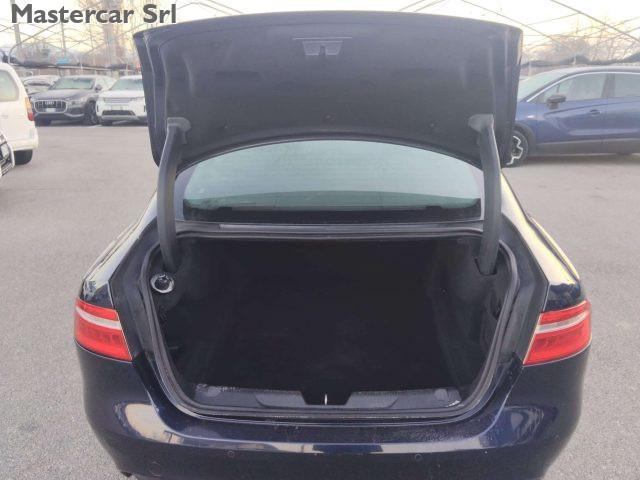 JAGUAR XE XE 2.0d Pure Business edition 180cv tg :FG873SR