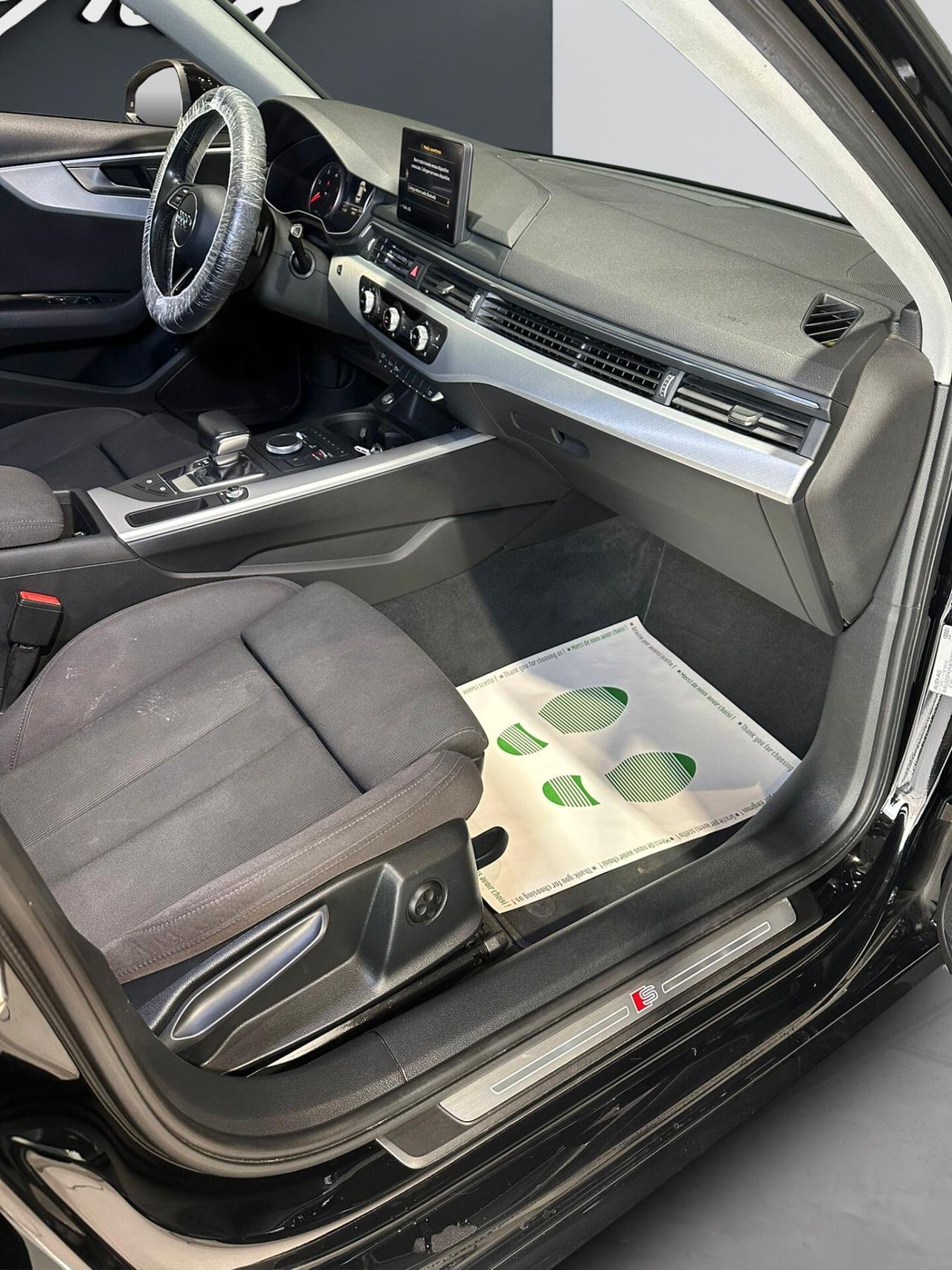 Audi A4 Avant 2.0 TDI 190 CV S tronic S-LINE