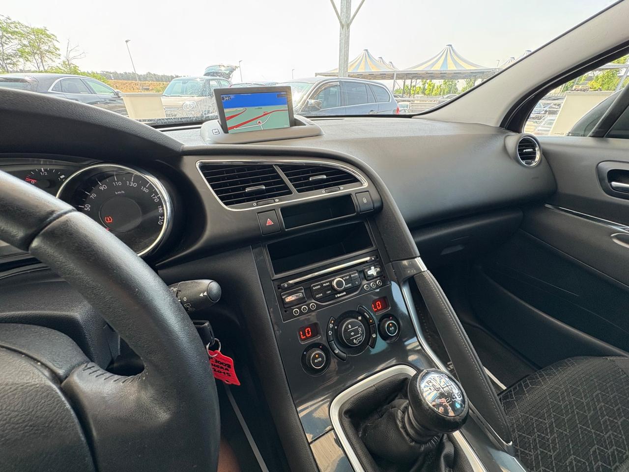 Peugeot 3008 1.6 HDi 115CV Business