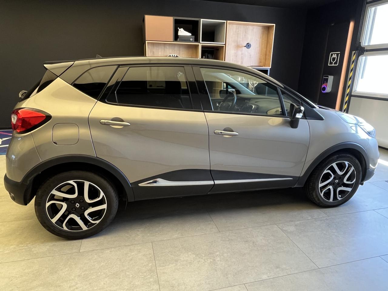 RENAULT Captur I - Captur 1.5 dci energy R-Link 90cv edc