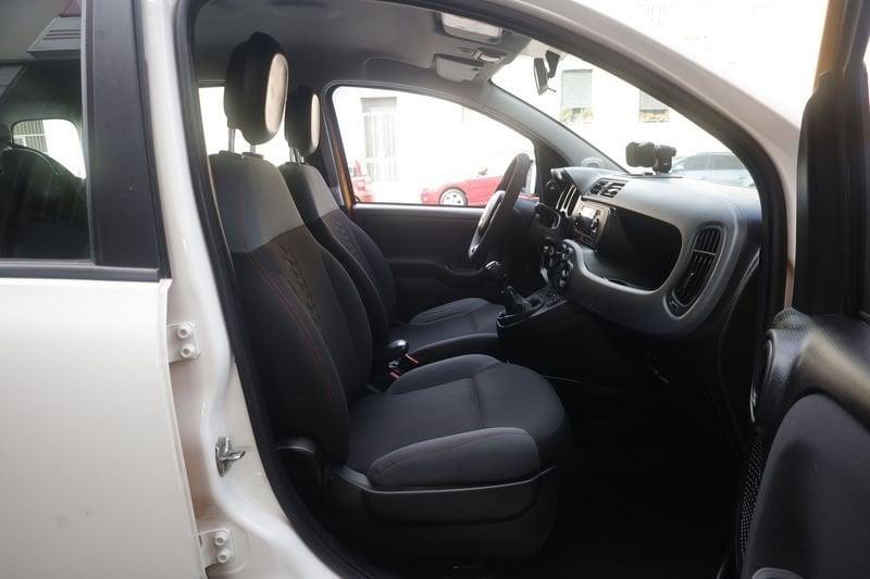 FIAT Panda FIAT Panda 1.3 mjt 16v 4x4 s&s 95cv my18 70KW ANNO 2017