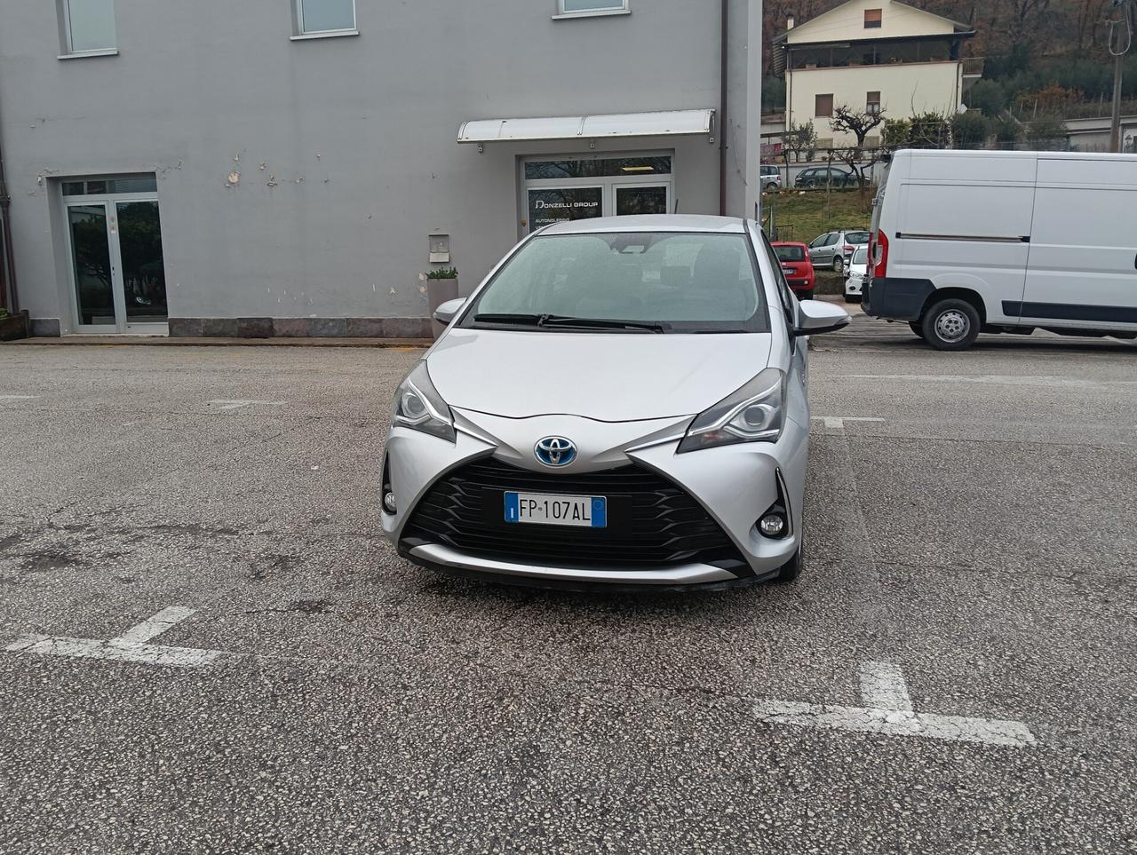 Toyota Yaris 1.5 Hybrid 5 porte Business