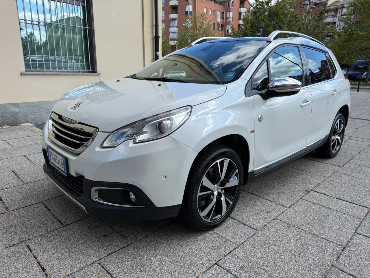 Peugeot 2008 BlueHDi 120 S&S Allure