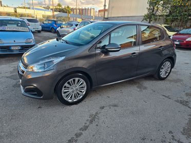 Peugeot 208 PureTech 82 5 porte Allure