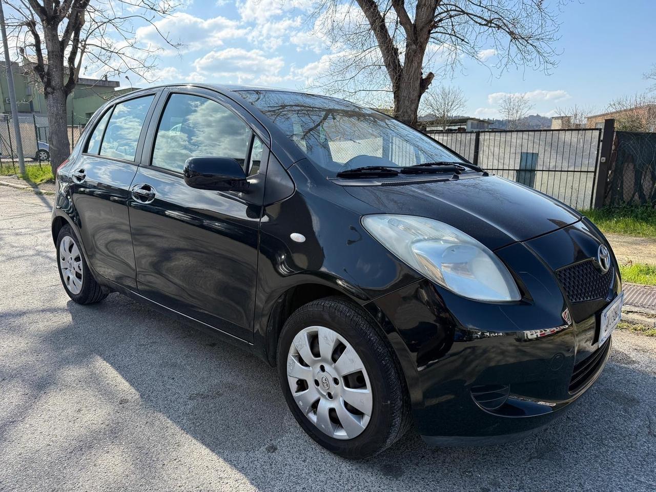 Toyota Yaris 1.0 BENZ GPL 128.000 KM