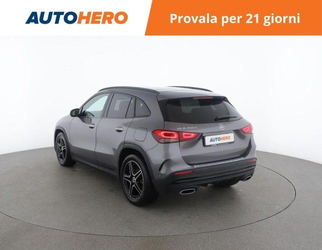 MERCEDES-BENZ GLA 200 d Automatic Premium