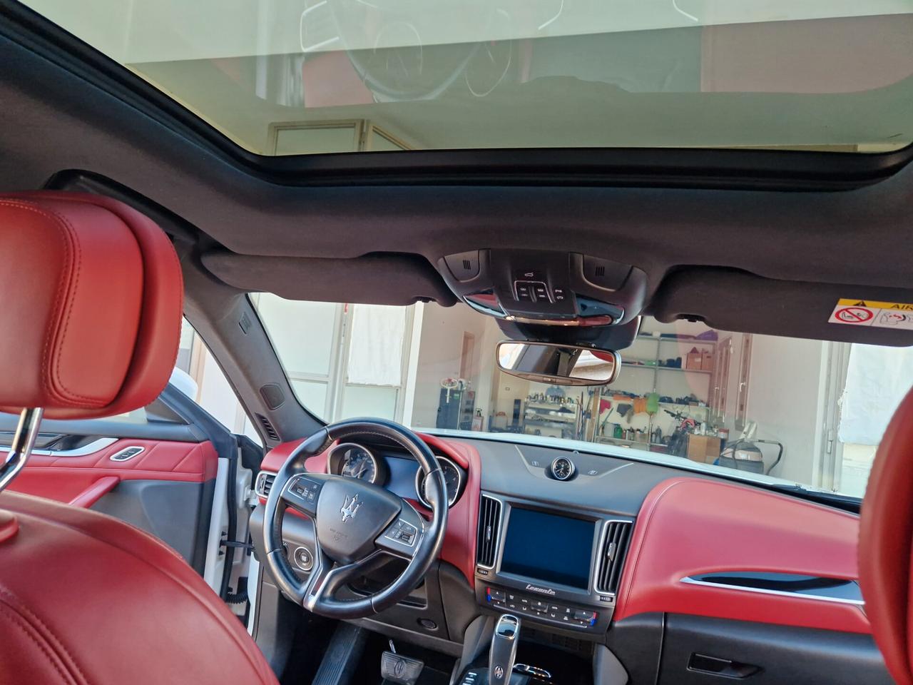Maserati Levante V6 Diesel 275 CV AWD Granlusso
