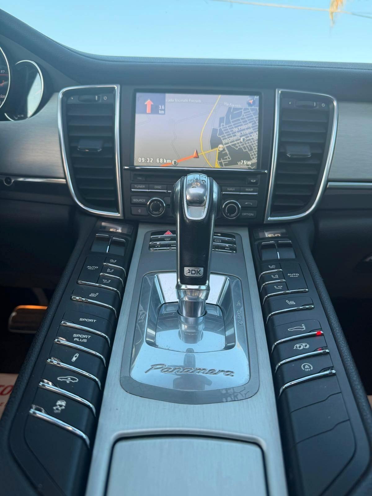 Porsche Panamera 4.8 4S PDK 2010