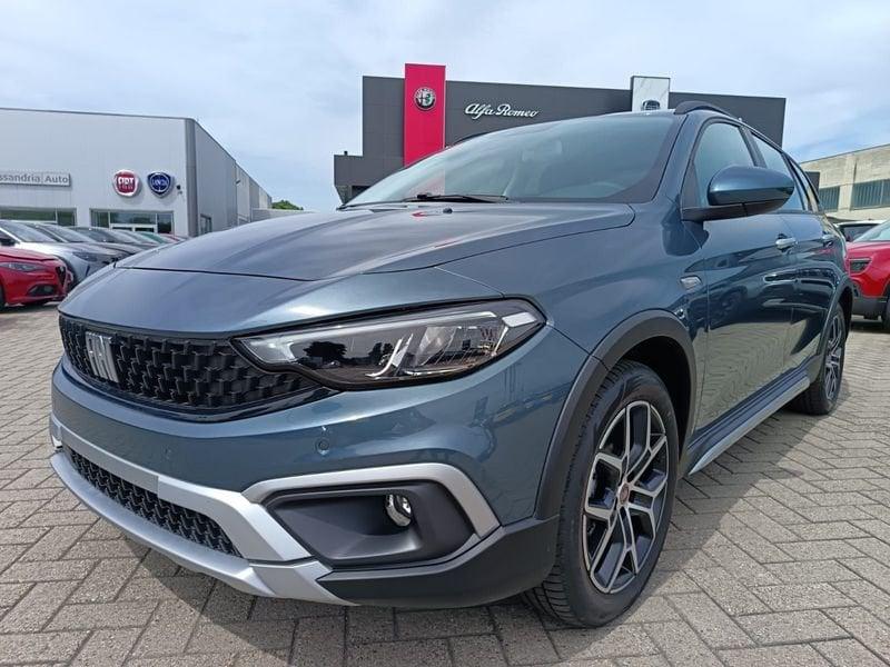 FIAT Tipo 1.5 Hybrid DCT SW Cross