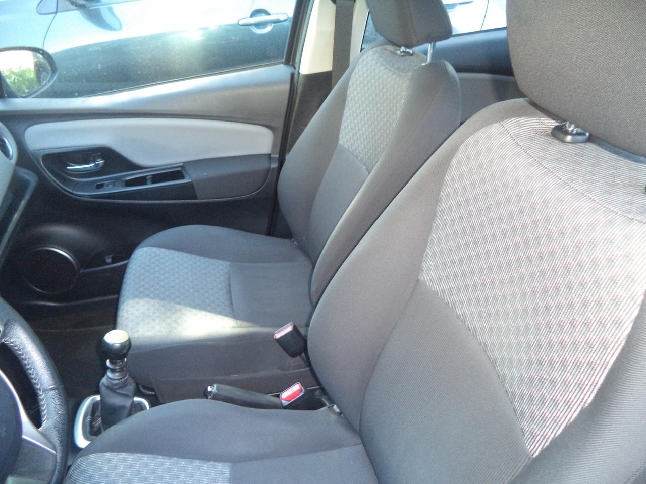 Toyota Yaris 1.4 D-4D 5 porte Lounge