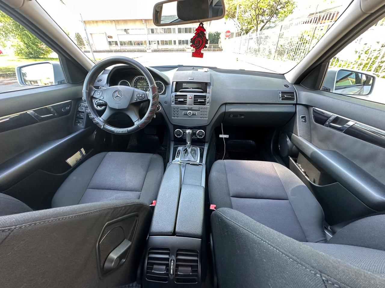 Mercedes-benz C 220 CDI BlueEFFICIENCY Avantgarde