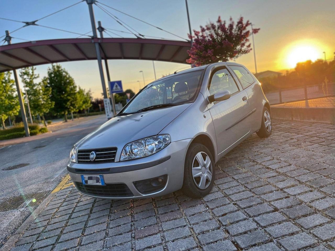 Fiat Punto 1.2 BENZINA GPL NUOVO 180.000 km