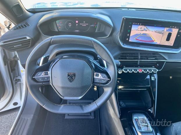 PEUGEOT 2008 PureTech 130 S&S EAT8 Allure